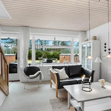 2 Bedroom Gorgeous In Romo *